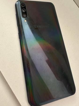 Продам самсунг А50