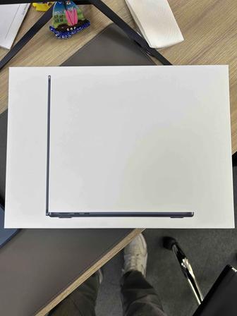 MacBook Air 13, M2, Midnight, новый (в коробке).