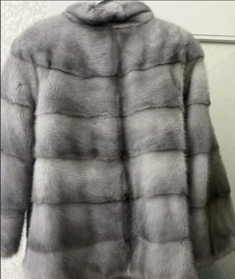 Норковая голубая шуба.