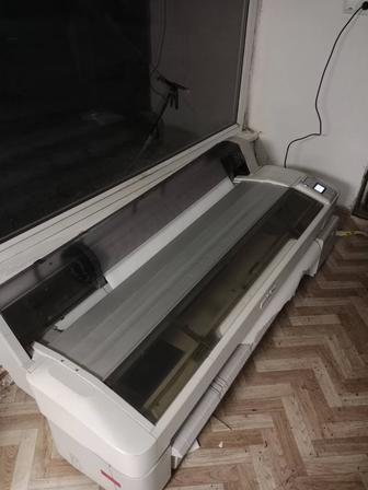 Продам плоттер Epson Sure Color T7000 на запчасти