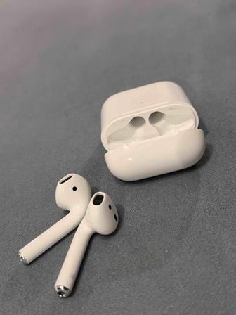 Наушники AirPods