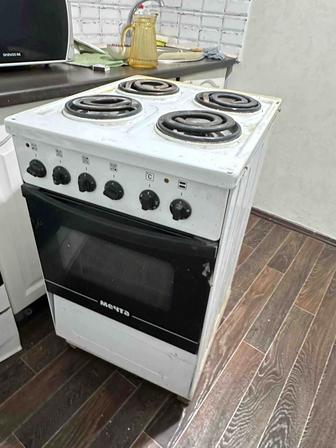 Продам Электроплиту МЕЧТА полностью в рабочем состоянии