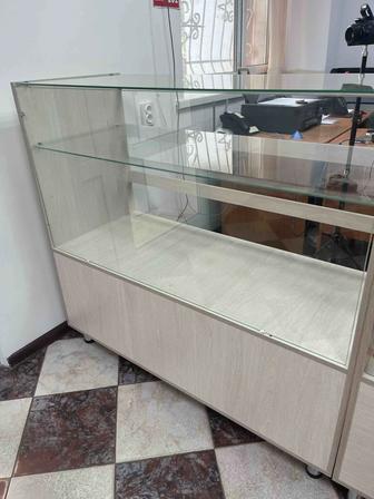 Продам витрину