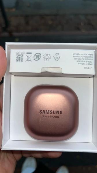 Продам наушники Samsung buds live