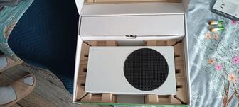 Продам приставку X Box Series S