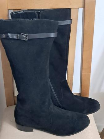 женские замшевые сапоги