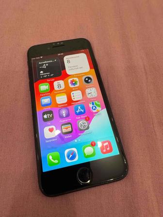 Продам айфон se 2020 недорого