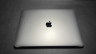 Продам MacBook