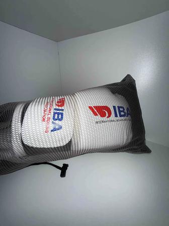 Боксерские перчатки кожанный