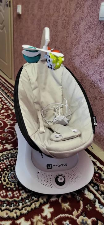 Электрокачели 4moms