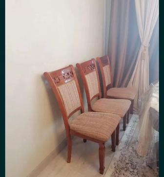 Продам стол со стульчиками