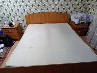 Отдаем двухспальную кровать даром (бесплатно)