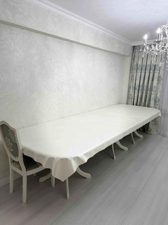 Стол и стулья