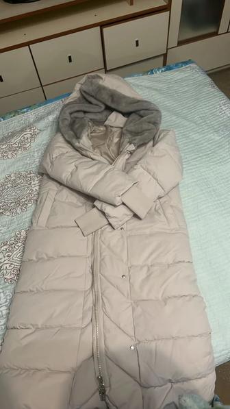 Продам одежду и обувь .женское пальто