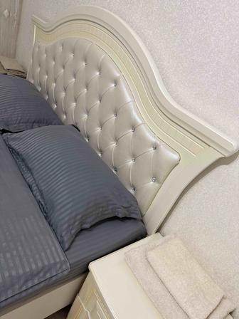 Двухспальная кровать