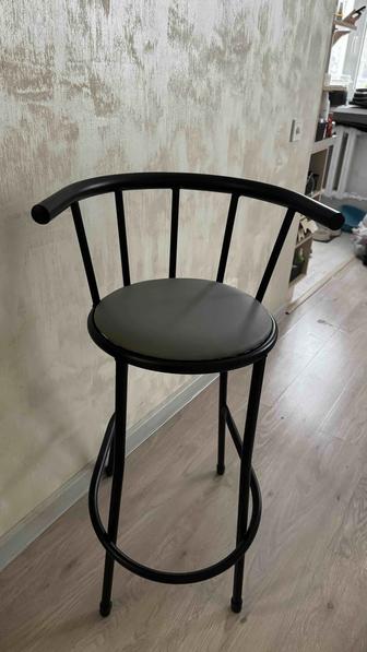 Стул для бровиста