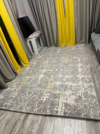 Продам ковер 2,5 ширина и 3,5 длина