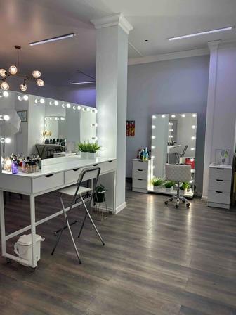 Сдам столик визажист \ бровист\ мастер по прическам