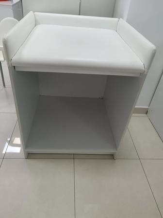 Продается пеленальный стол