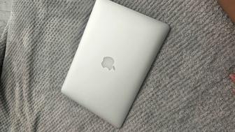 Продам MacBook Air 13