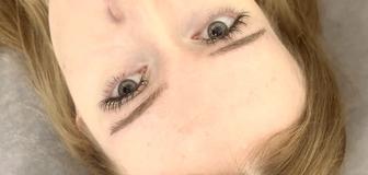 Модель на наращивание ресниц