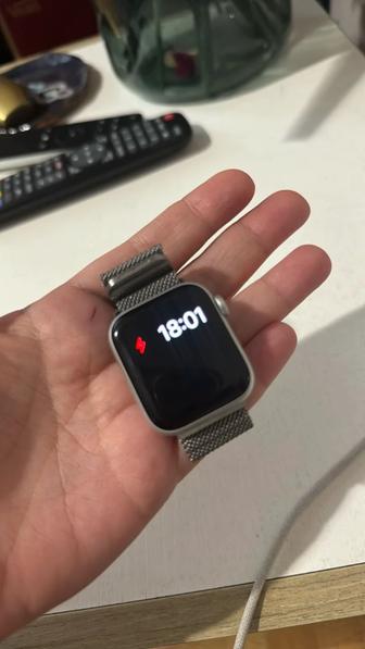 Apple Watch SE NIKE SPORT