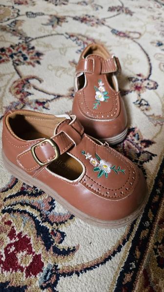 Детские туфельки