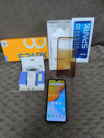 Продам телефон Tecno Spark 8P.