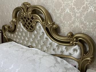 Продаю спальный гарнитур в отличном состоянии