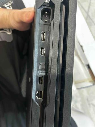 Play station 4 pro 1 tb