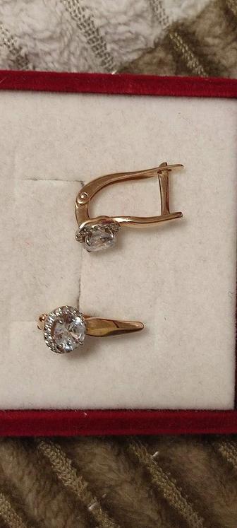 Серьги золотые