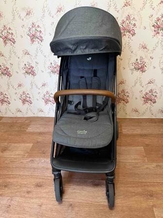 Продам коляску Joie pact pro.