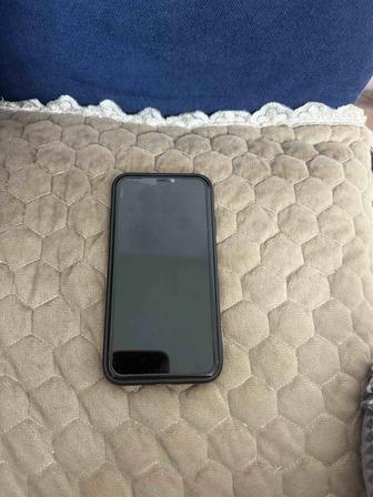 Продам IPhone 11