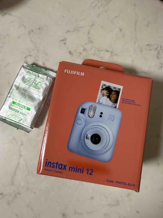 Продаю Instax mini 12