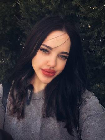 Няня воспитатель