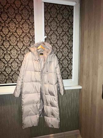 Пуховик теплый, в отличном состоянии, покупали в магазине Savage