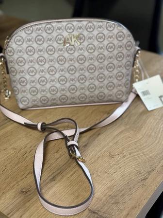 Продам сумку оригинал ANNE KLEIN