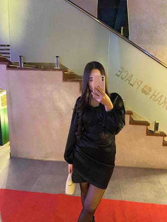 Продаю платье черное