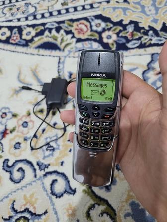 Nokia 8810