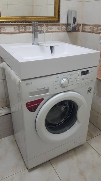 Продается б/у раковина с стиральной машиной LG 5 kg