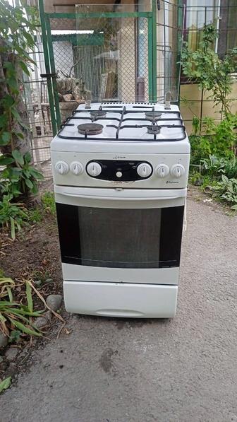 Продам газовую плиту
