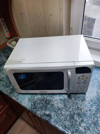 Микроволновая печь