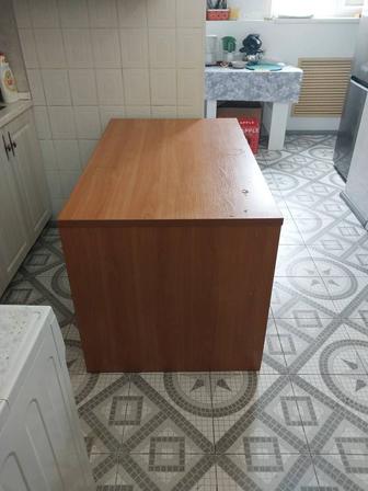 Стол офисный