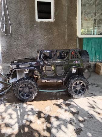 Продам детский электромобиль