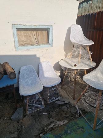 Мебель стол и стулья комплект