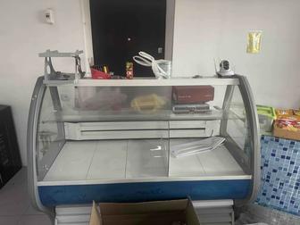 Холодильник б/у витрина