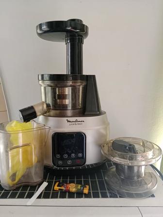Продам соковыжималку