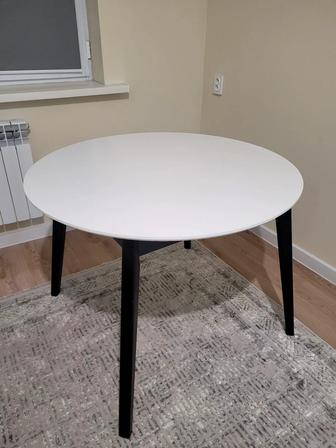 Продается стол круглой формы