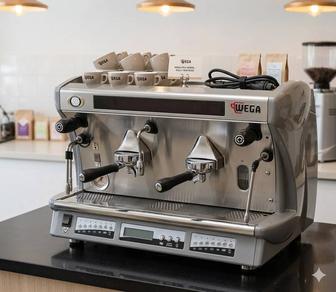 Профессиональная Кофемашина Wega