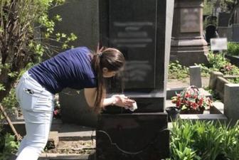 Заказ уборки могил Алматы